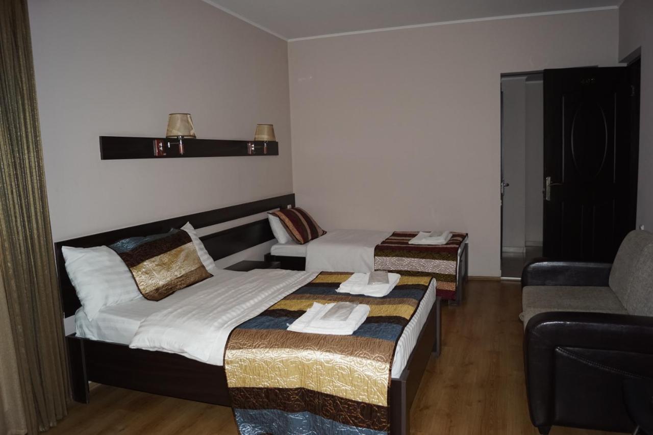 Iar Hotel Батумі Екстер'єр фото