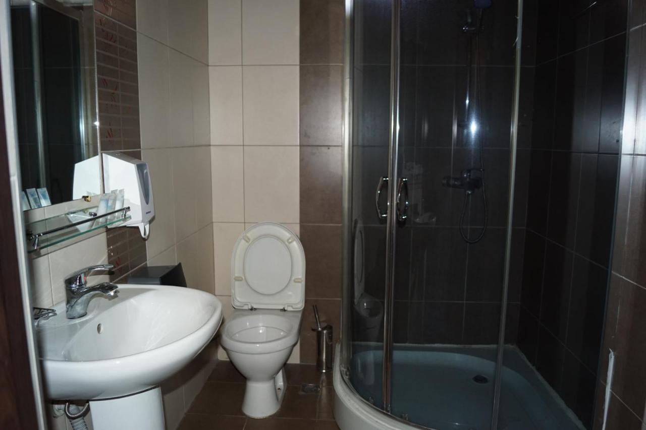 Iar Hotel Батумі Екстер'єр фото