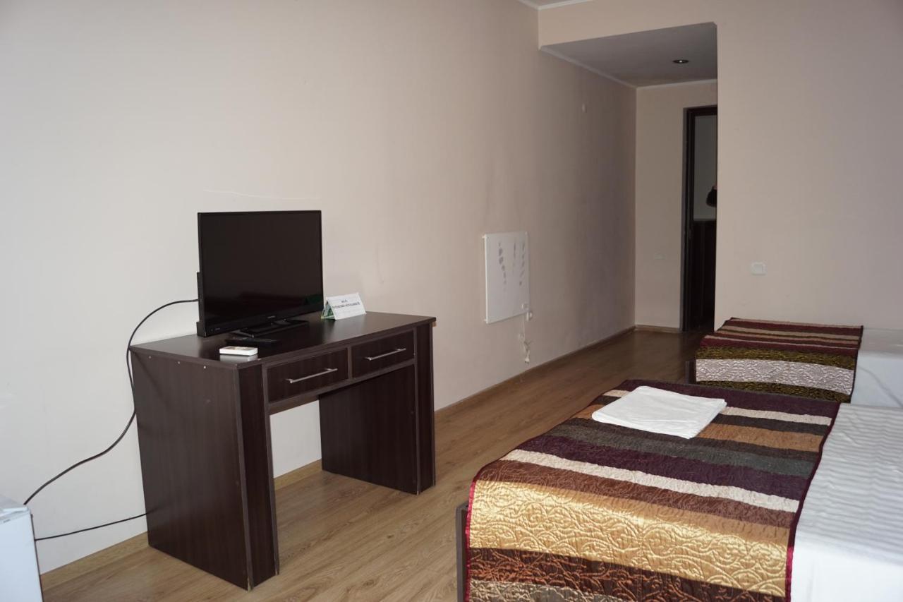 Iar Hotel Батумі Екстер'єр фото
