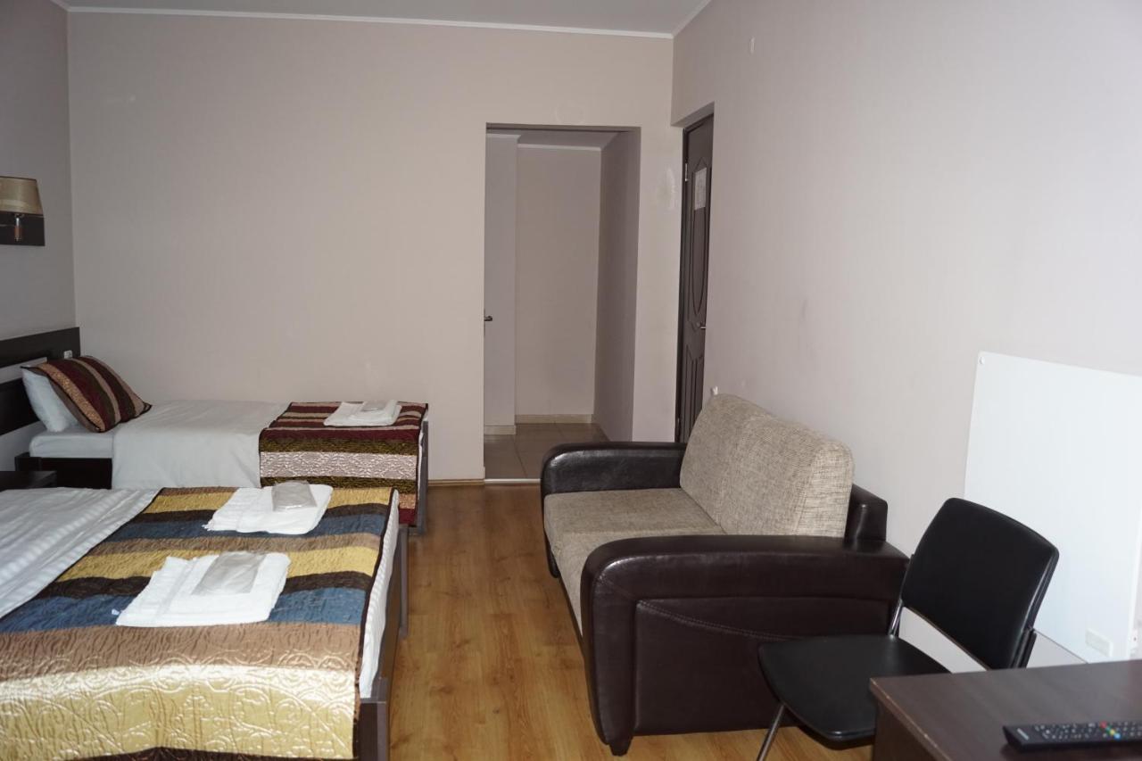 Iar Hotel Батумі Екстер'єр фото