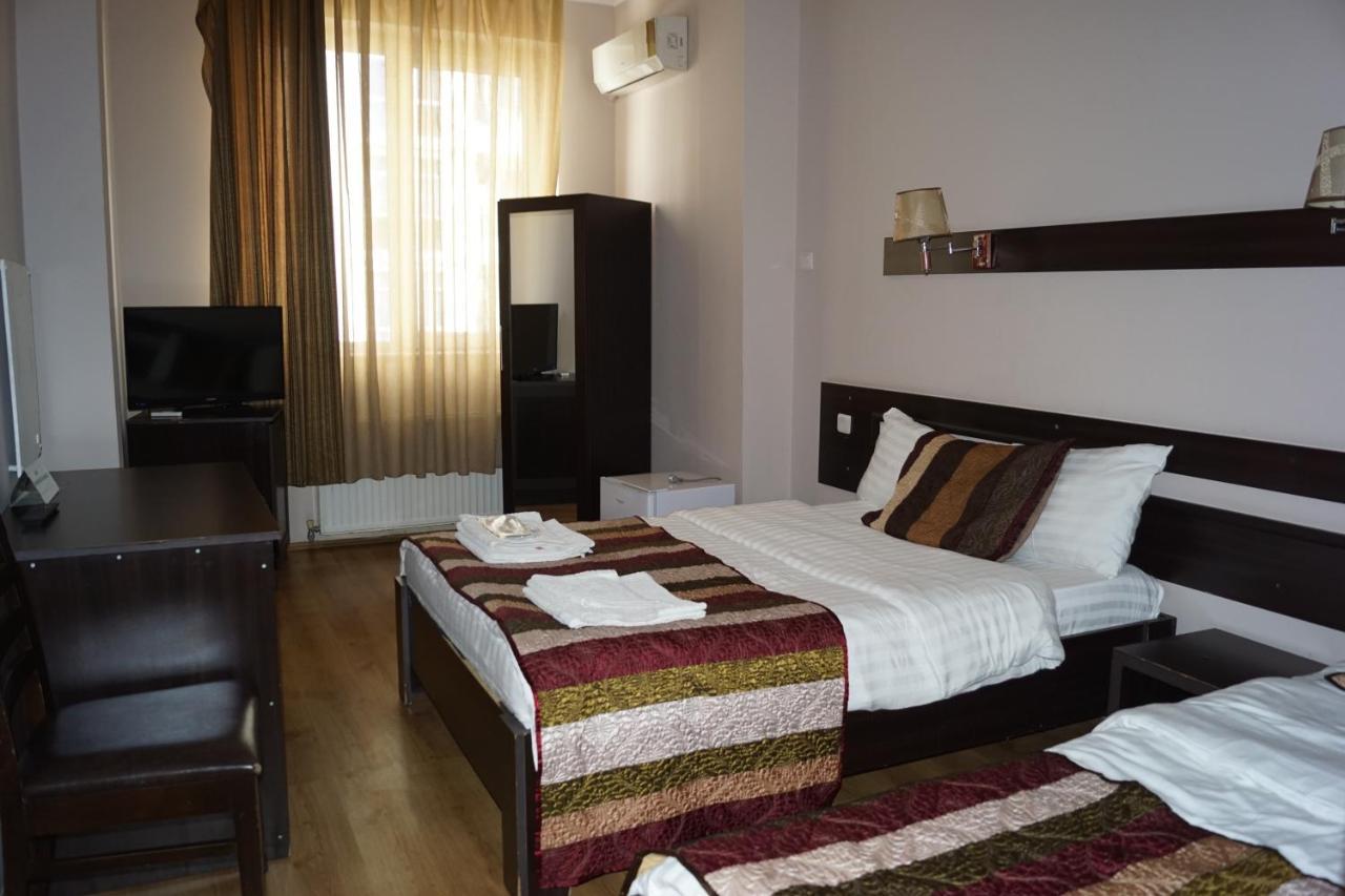Iar Hotel Батумі Екстер'єр фото