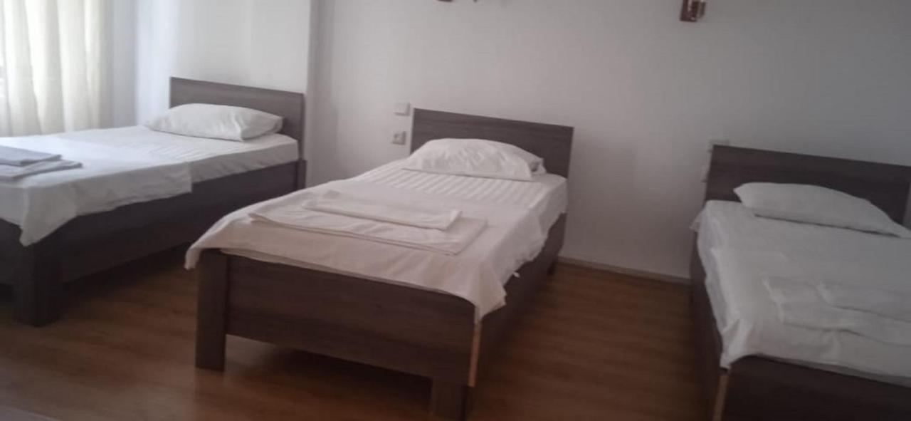 Iar Hotel Батумі Екстер'єр фото