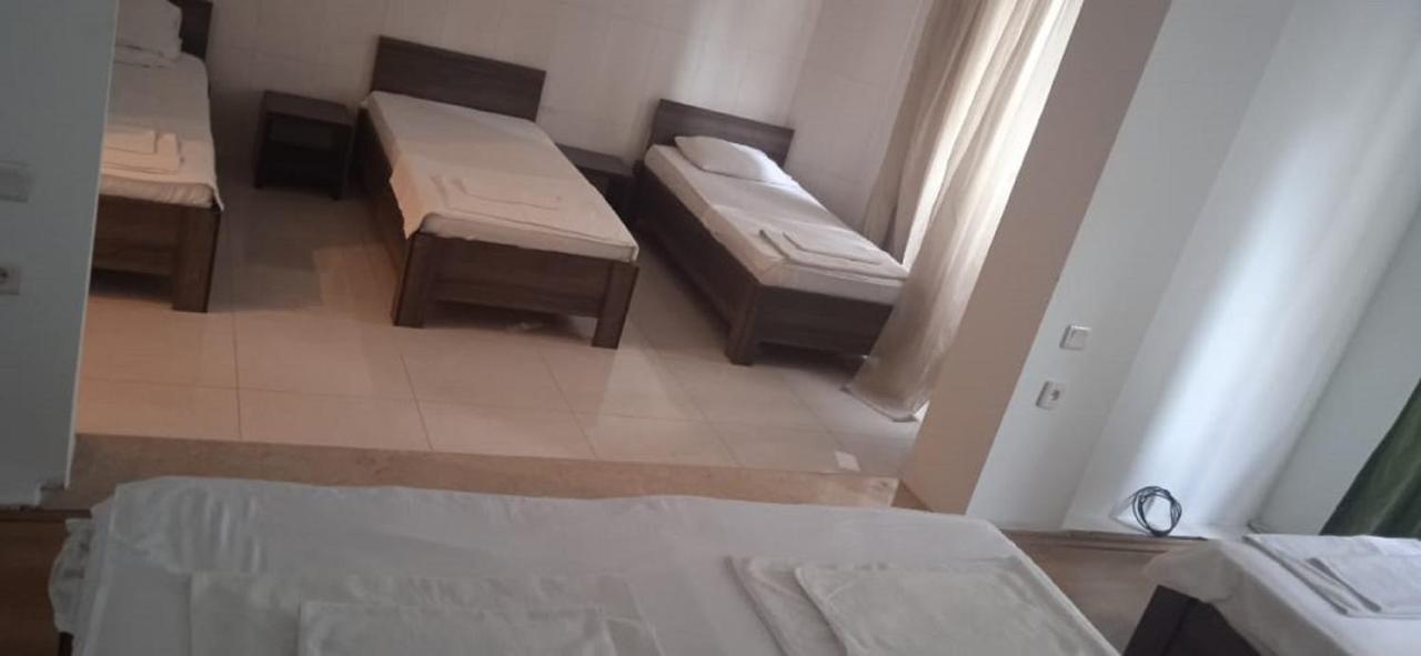 Iar Hotel Батумі Екстер'єр фото