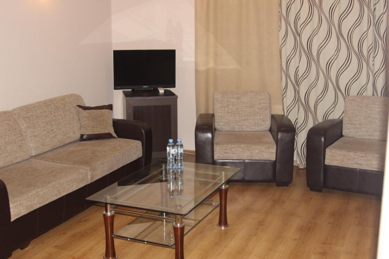 Iar Hotel Батумі Екстер'єр фото