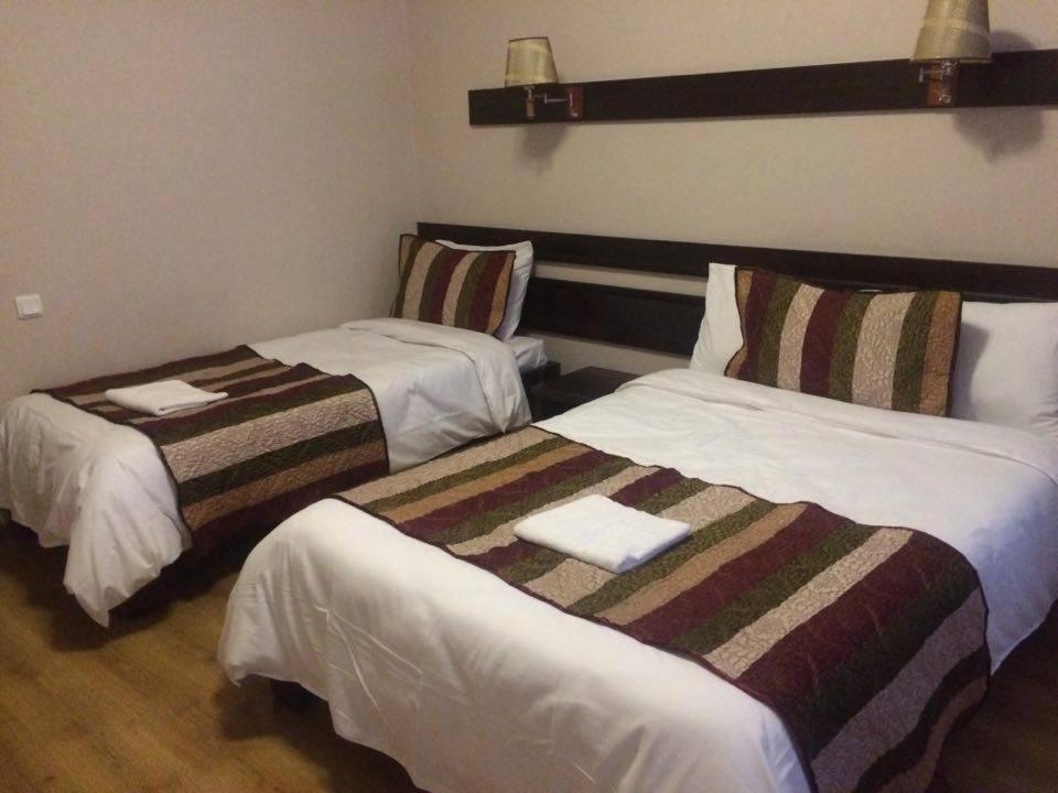 Iar Hotel Батумі Екстер'єр фото