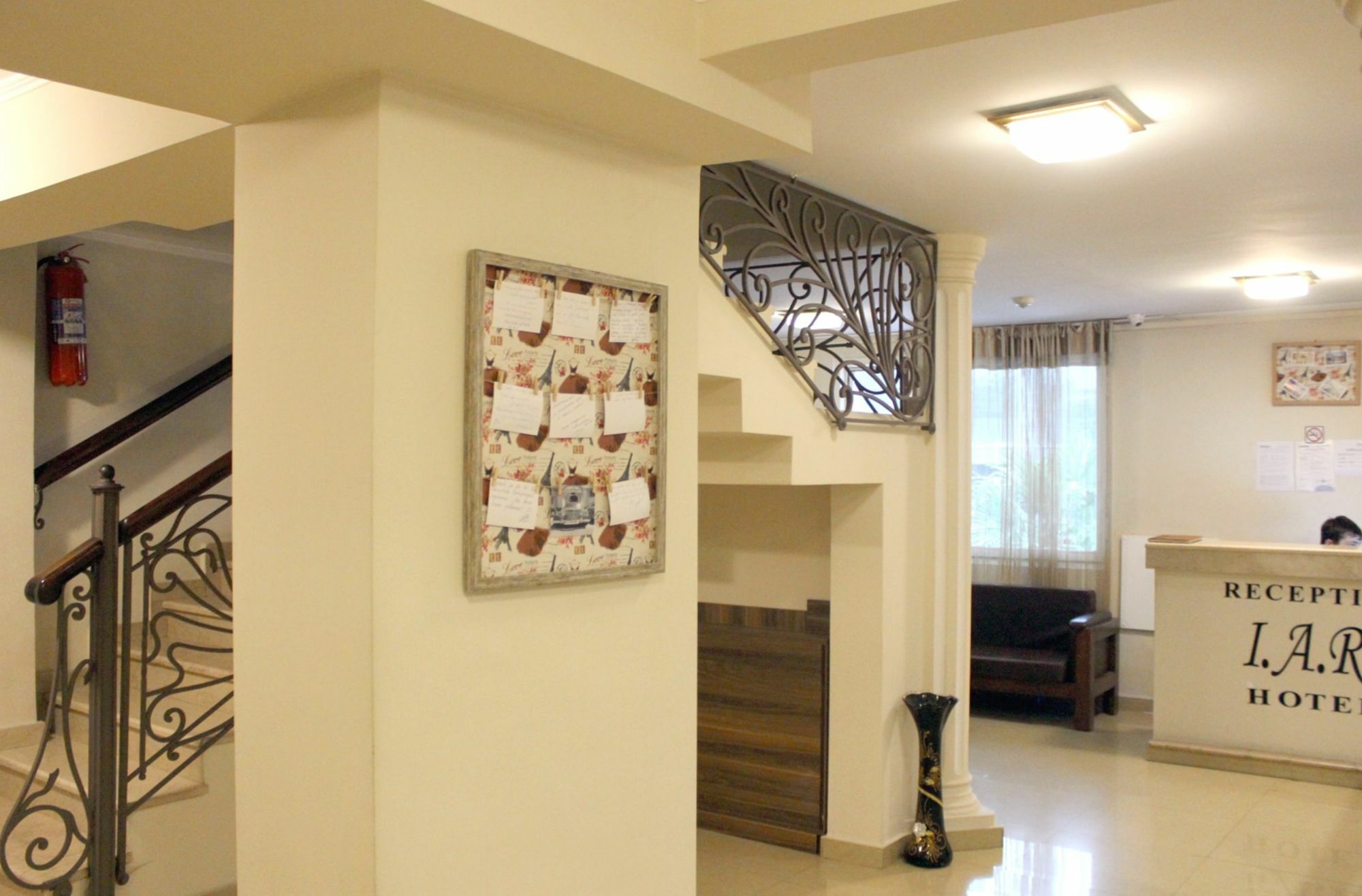 Iar Hotel Батумі Екстер'єр фото